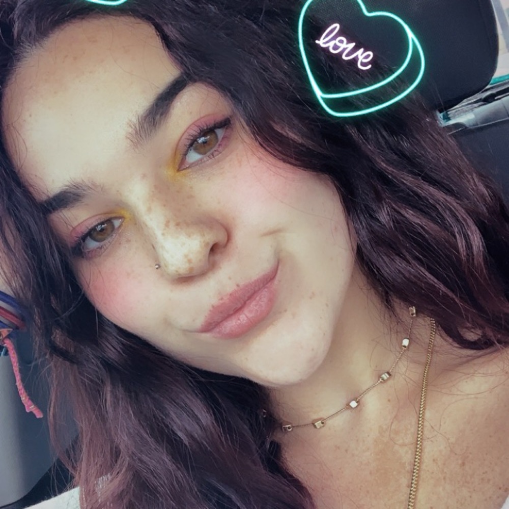 Meet your Posher, Aly